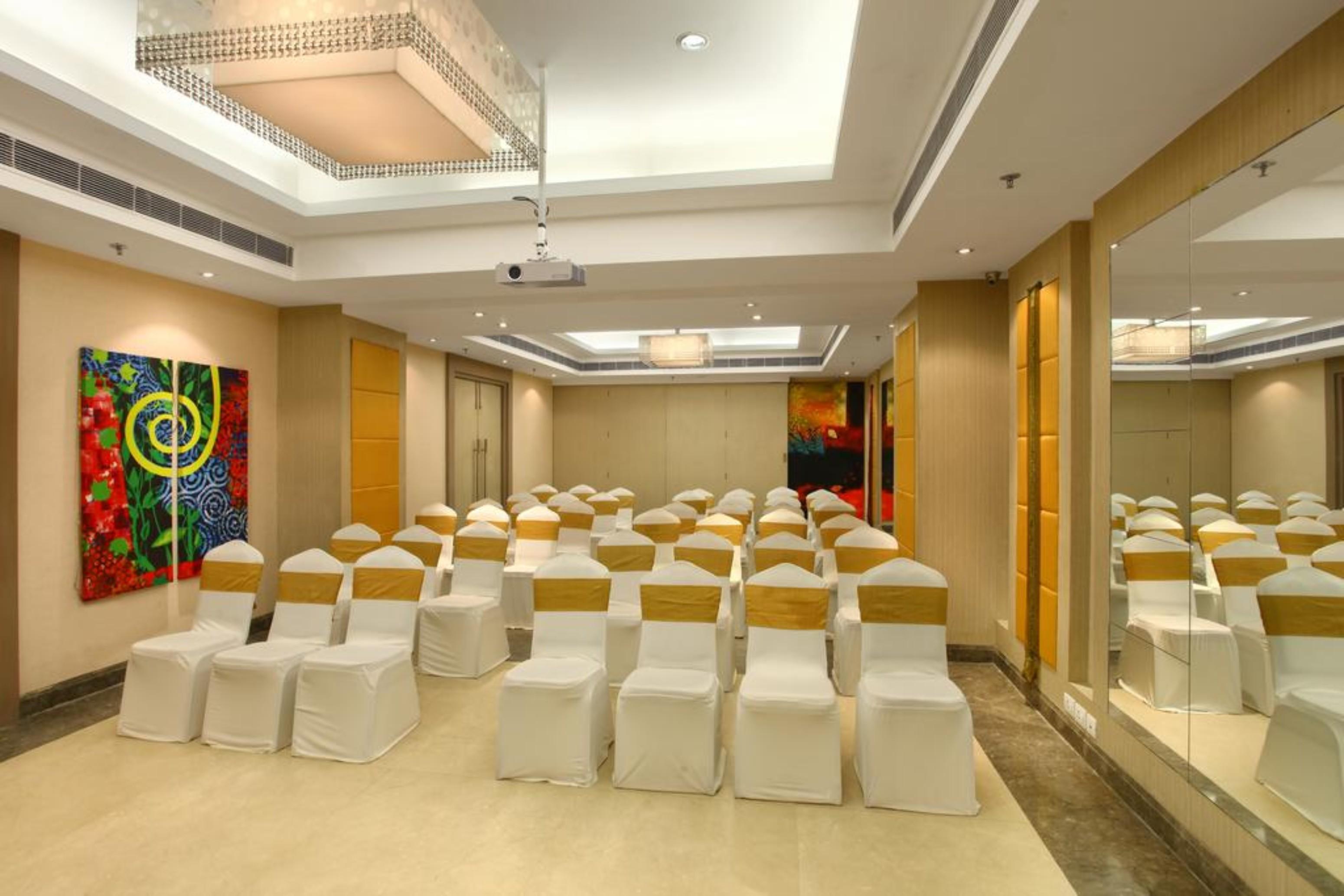The Ashtan Sarovar Portico New Delhi Luaran gambar