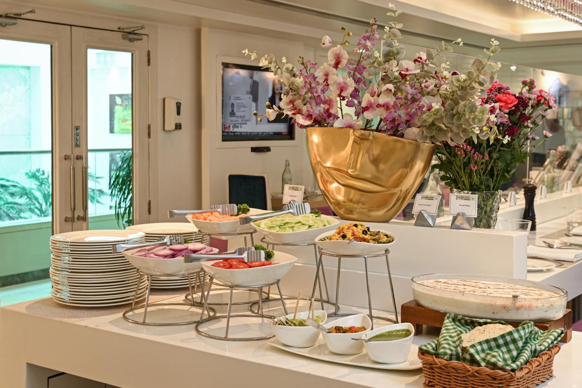 The Ashtan Sarovar Portico New Delhi Luaran gambar