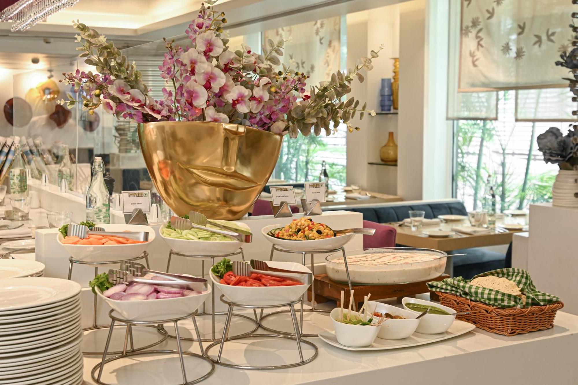 The Ashtan Sarovar Portico New Delhi Luaran gambar